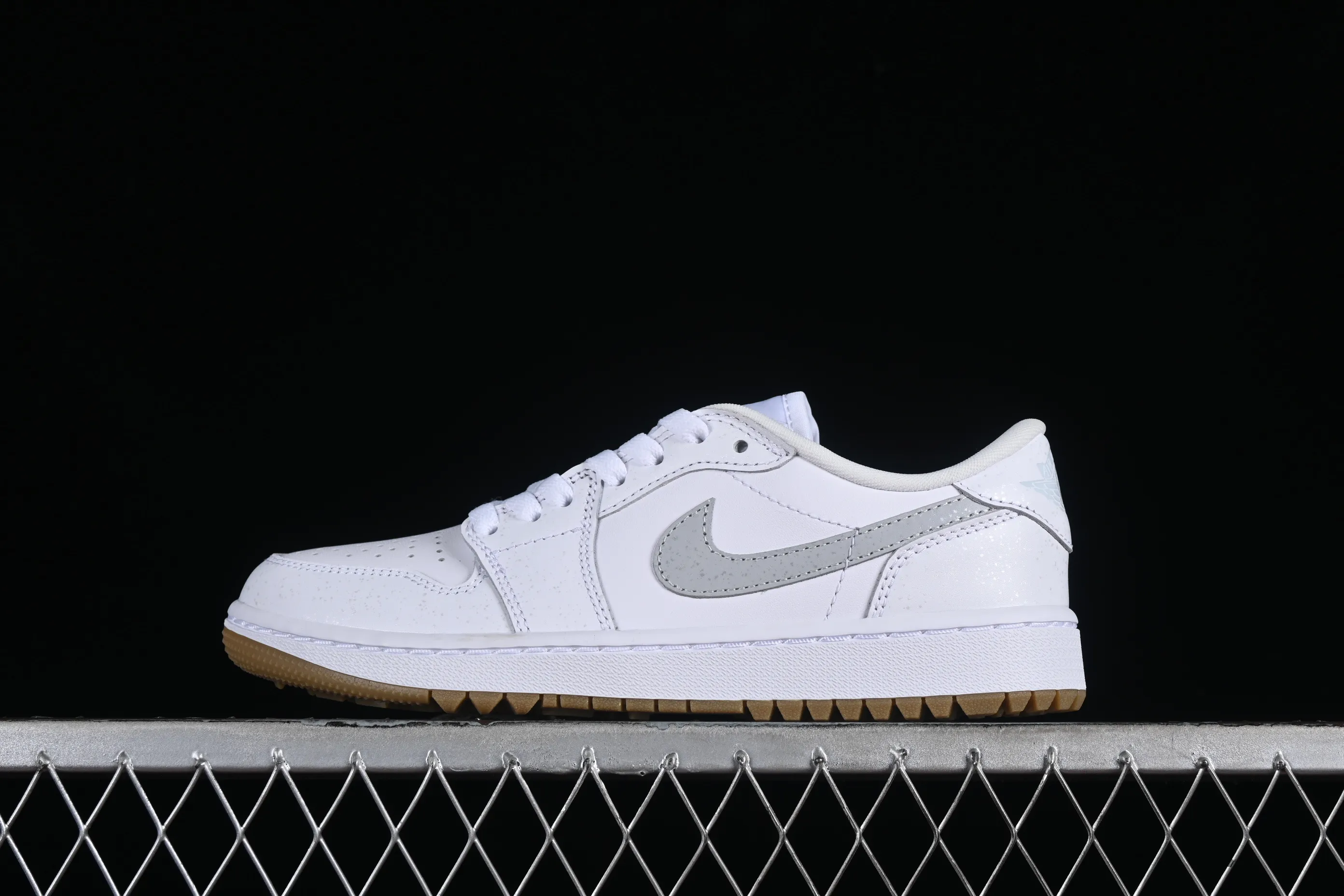 All categories Air Jordan Jordan series basketball shoes Air Jordan 1 Low G version pure original Air Jordan 1 Low Golf AJ1 Joe 1 new golf version raw rubber white DD9315-111